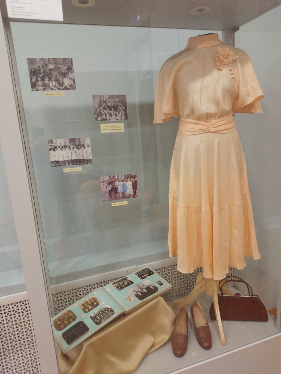  Сентябрь  уже на исходе , но он красиво дал старт  первого числа началу учебного года в школах, колледжах и вузах.-6