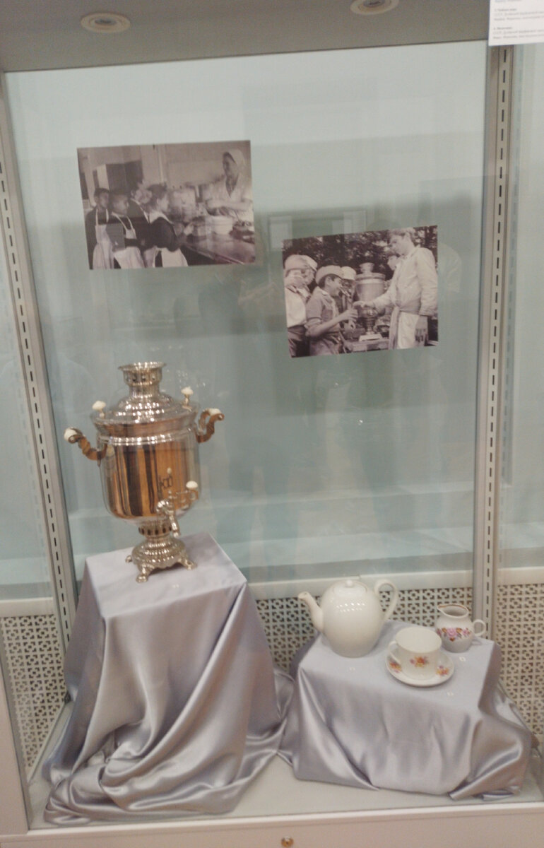  Сентябрь  уже на исходе , но он красиво дал старт  первого числа началу учебного года в школах, колледжах и вузах.-10