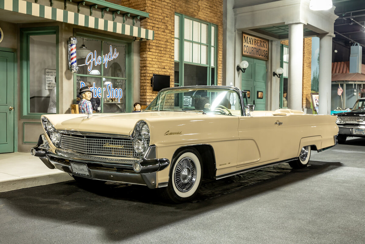 Lincoln Continental 1960