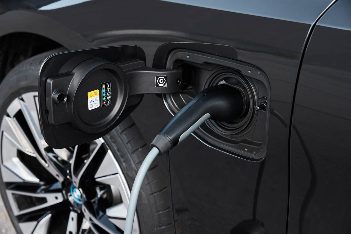 bmw 5 series plug in hybrid