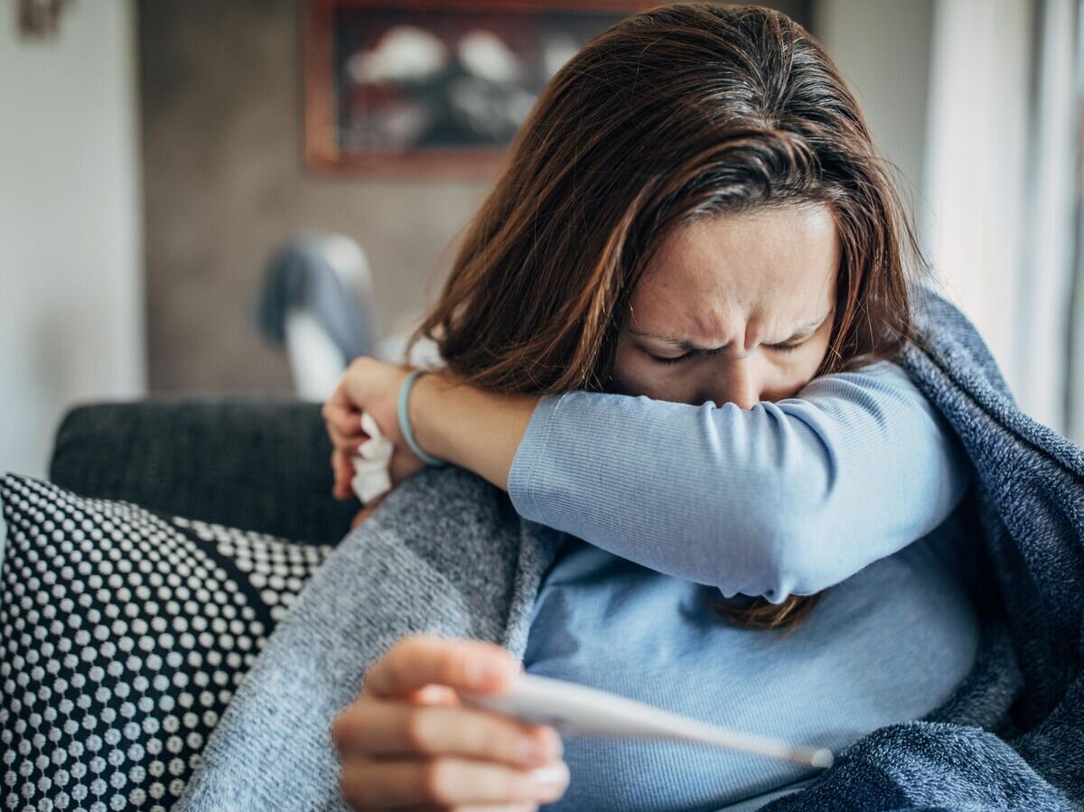    Простуженная женщина © iStock.com / South_agency