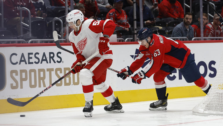    29 сентября. «Вашингтон» — «Детройт» — 4:3. Броган Рафферти и Иван Мирошниченко. USA Today Sports