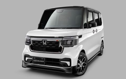 Honda N-BOX CUSTOM 