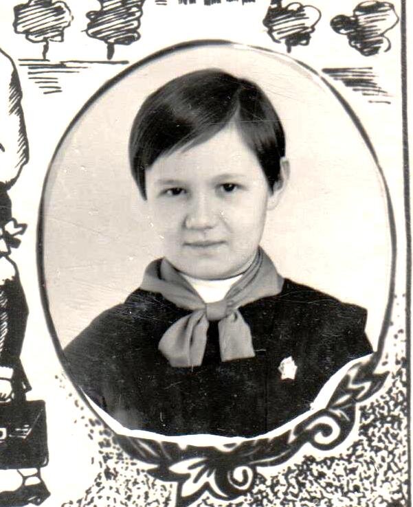 8 лет. Ничего от того времени не осталось больше.