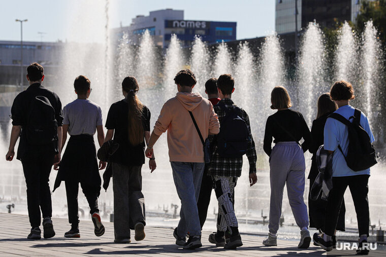    Глав округа призвали уделить внимание работе с молодежью