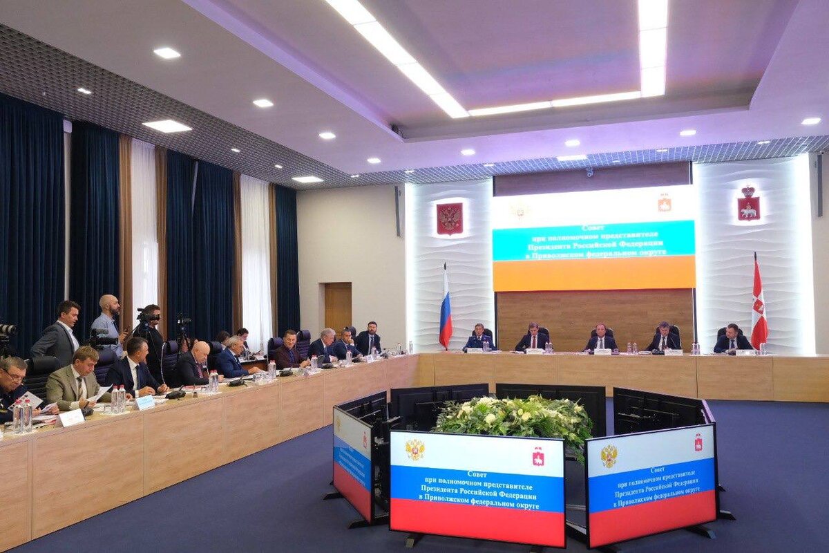    Паслер: В Оренбуржье продолжают развивать и совершенствовать систему работы с молодежью Белов Михаил Александрович