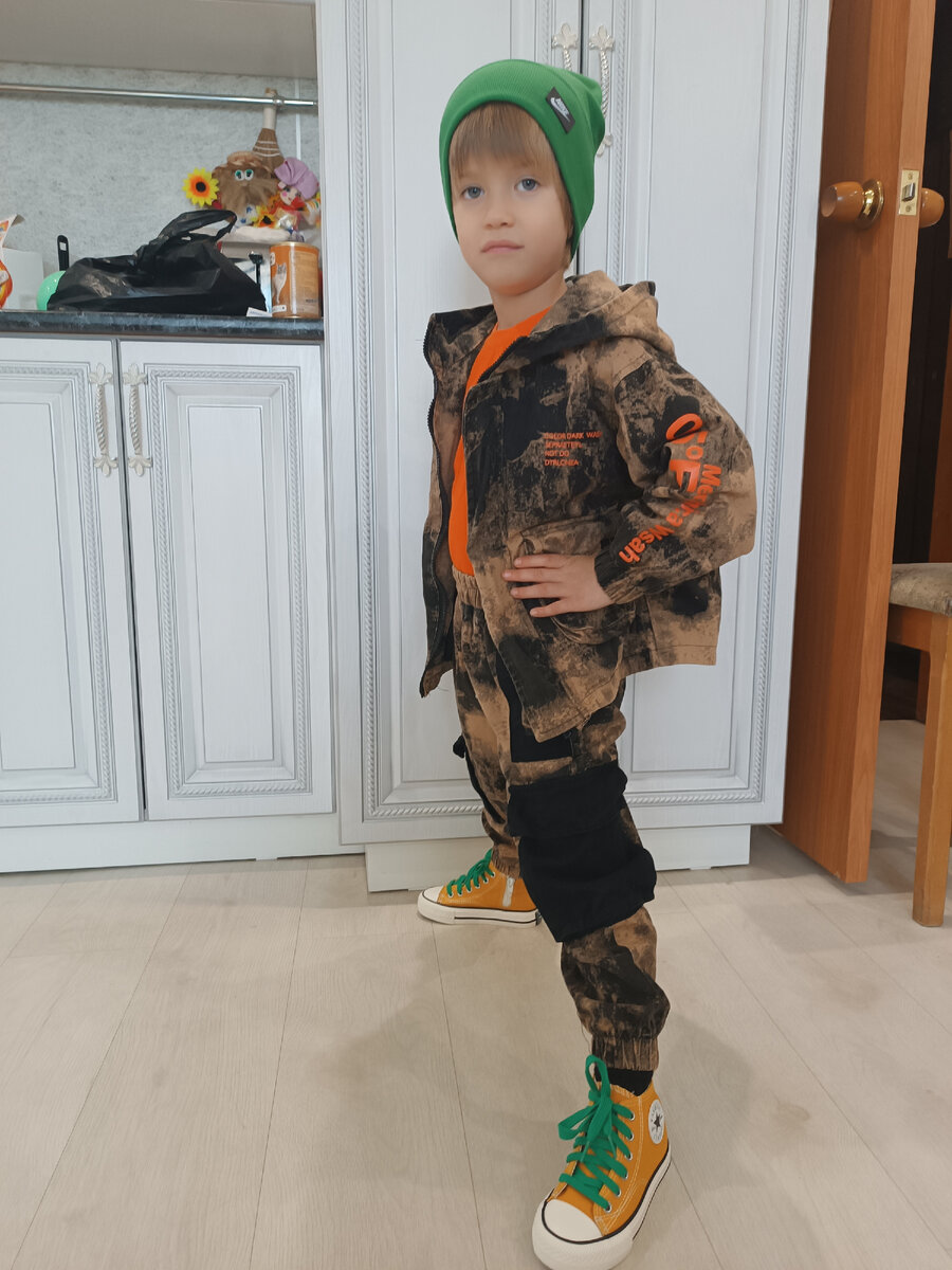 Фото принадлежит автору канала "Я-мачеха" Ольге. Медвежонок в том самом костюме, мне он очень нравится=)