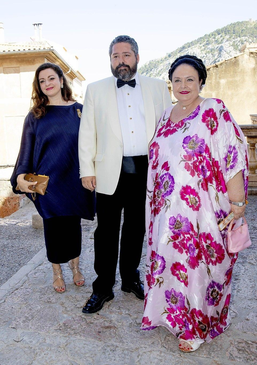 романов до наших дней. метис и мулат разница. ребенок от негра и китайца. смешанные семьи. потомок рождаться.