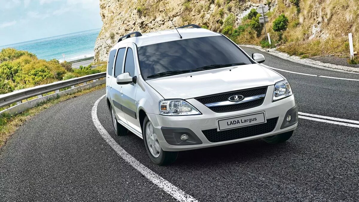     Чтобы перенести производственные мощности Lada Largus с площадки Тольятти на автозавод в Ижевск, потребуется около 2 млрд рублей. ОБ этом РИА «Новости» рассказал президент АвтоВАЗа Максим Соколов.