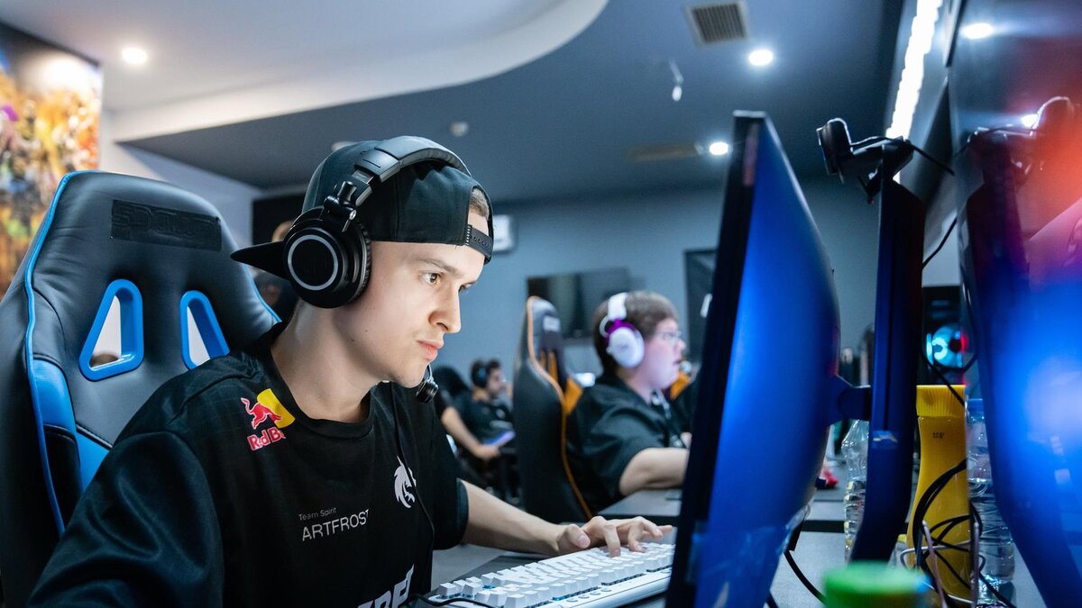     Артём ArtFr0st Харитонов