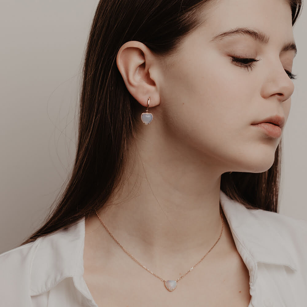 Серьги подвесные с опалами из красного золота 000-362050