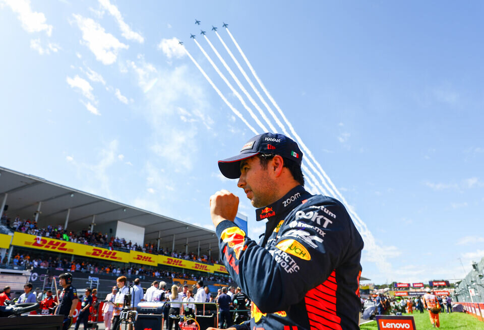    Кристиан Альберс: Удивительно, что Red Bull по-прежнему защищает ПересаGetty Images / Red Bull Content Pool