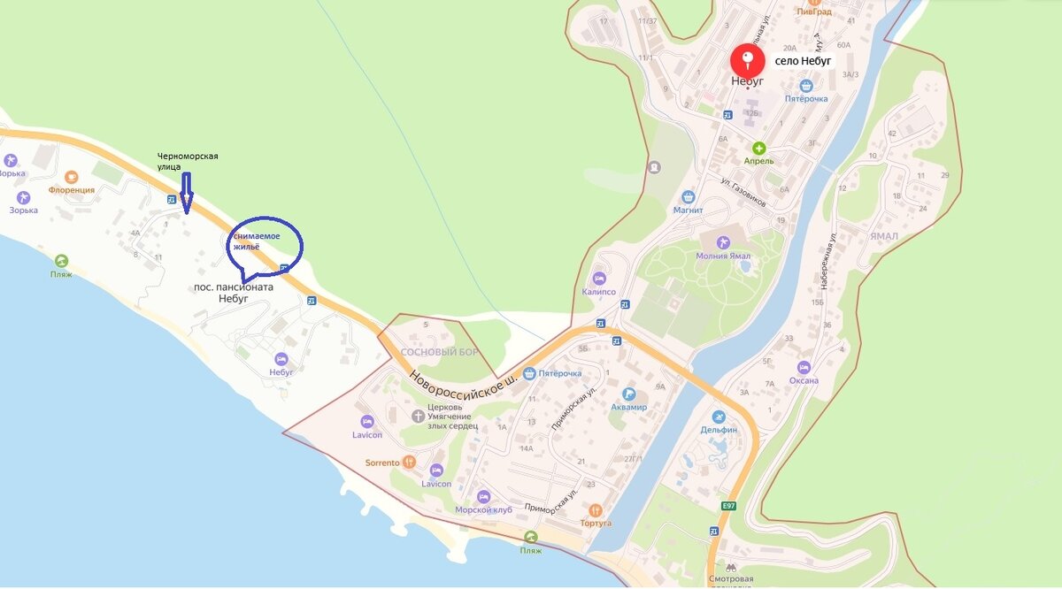 Круглый указатель показывает место забронированного жилья, а стрелка - на Черноморскую улицу для спуска к морю, речь о котором пойдёт ниже.