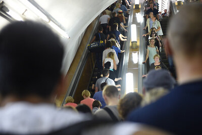    Пасссажиры в метро ©Анастасия Осипова РИАМО