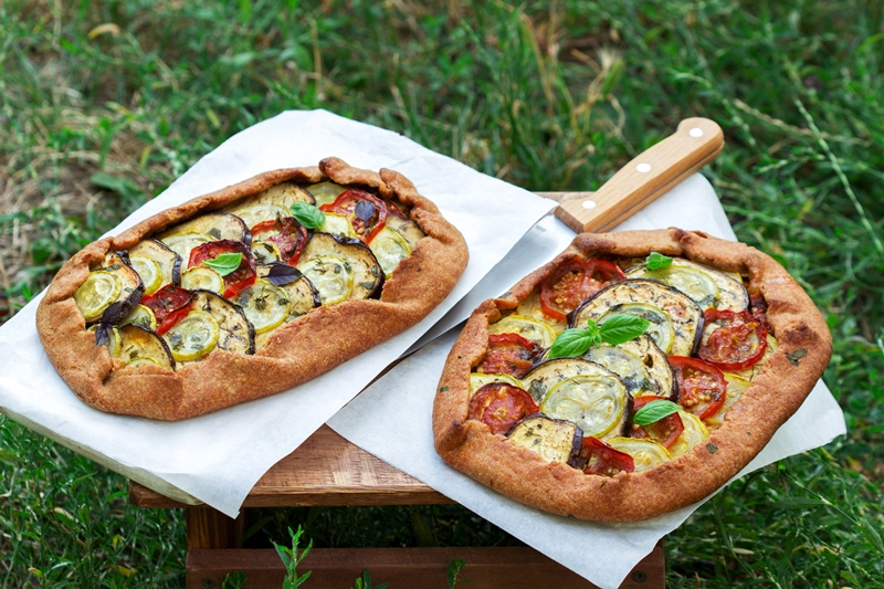 Вкус осени: галета с овощами и Каспийская коллекция Красное сухое
