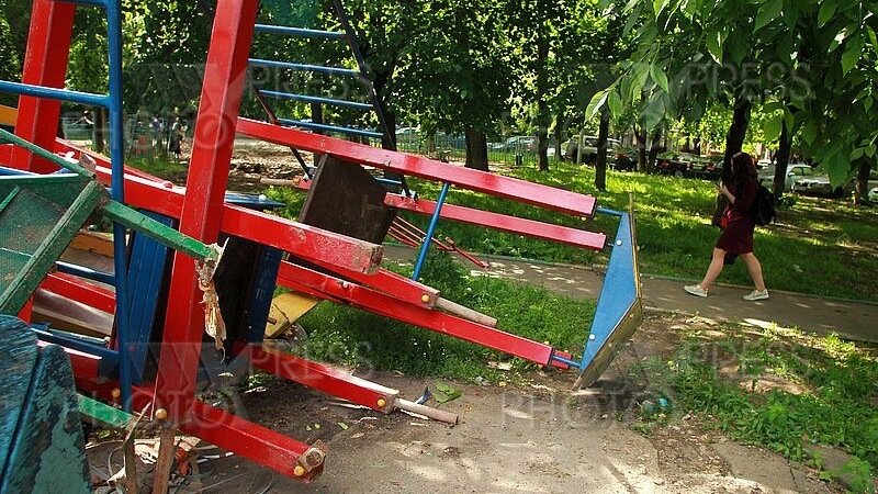     Вопреки предположениям прессы, они затронут не владельцев квартир в многоквартирных домах, а садовые товарищества. Если из-за одного из владельцев товарищества возникли дополнительные расходы, заплатит этот владелец.