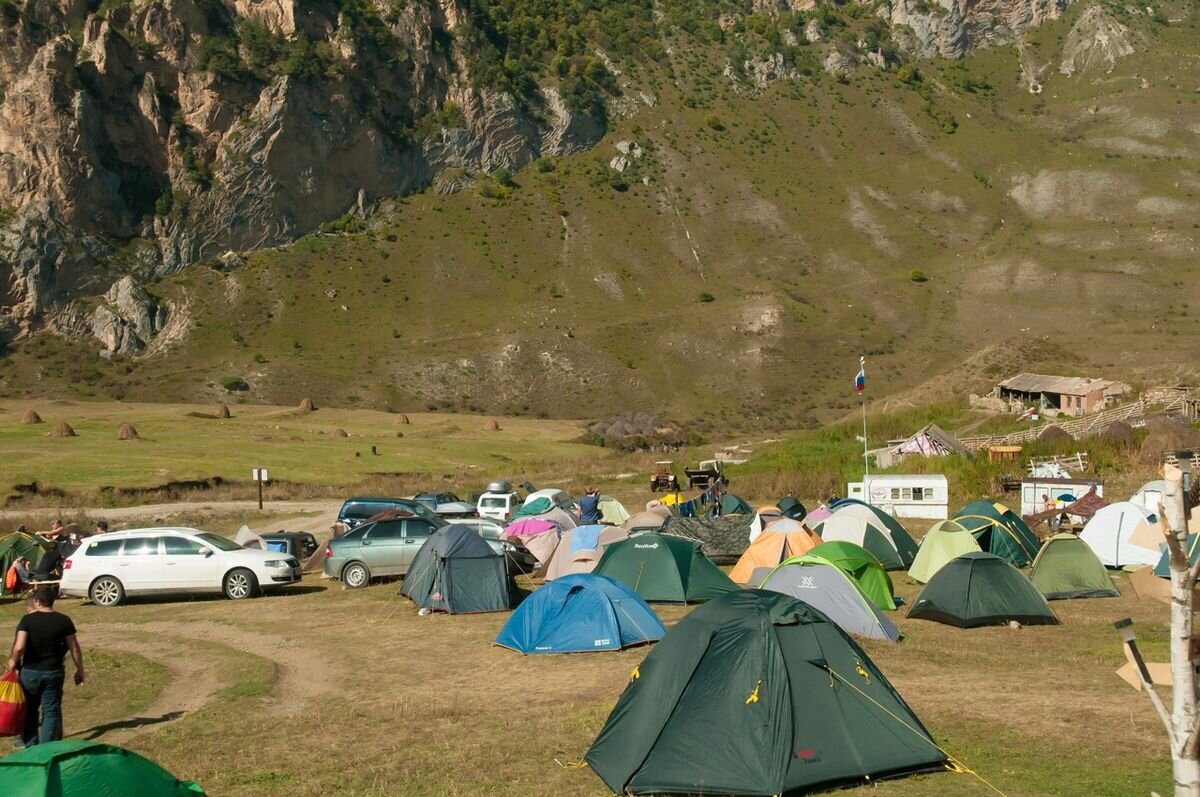 Кемпинг в горах кавказа