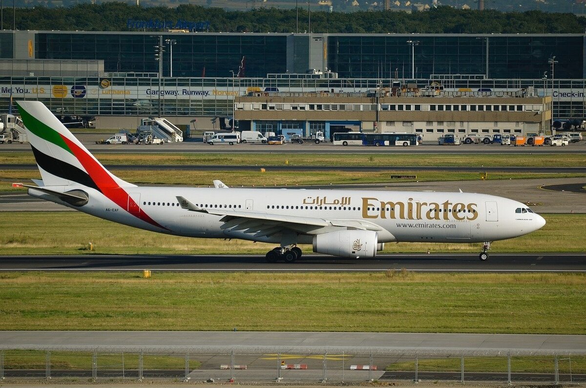 Фото: Airbus A330-200 Emirates