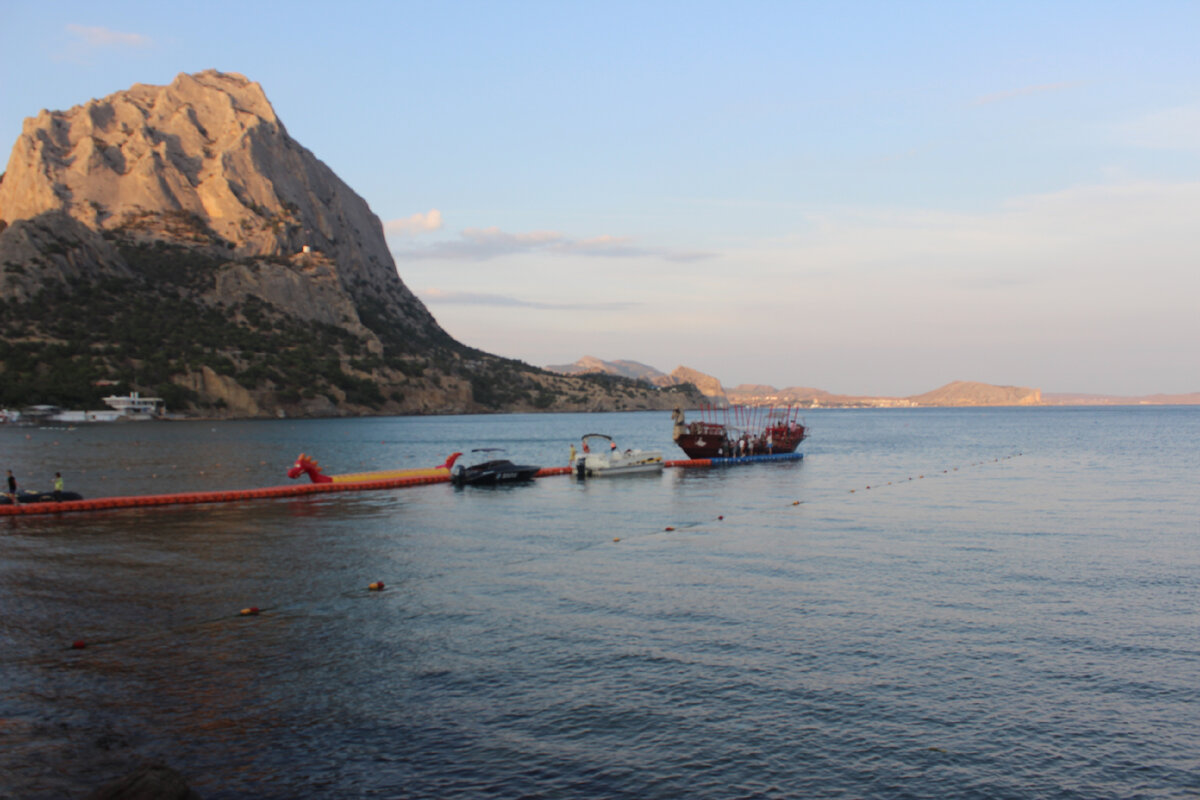 Новый свет в Крыму: Особенности и достопримечательности поселка. Путевые  заметки глазами жителя столичного региона | Записки столичного провинциала  | Дзен