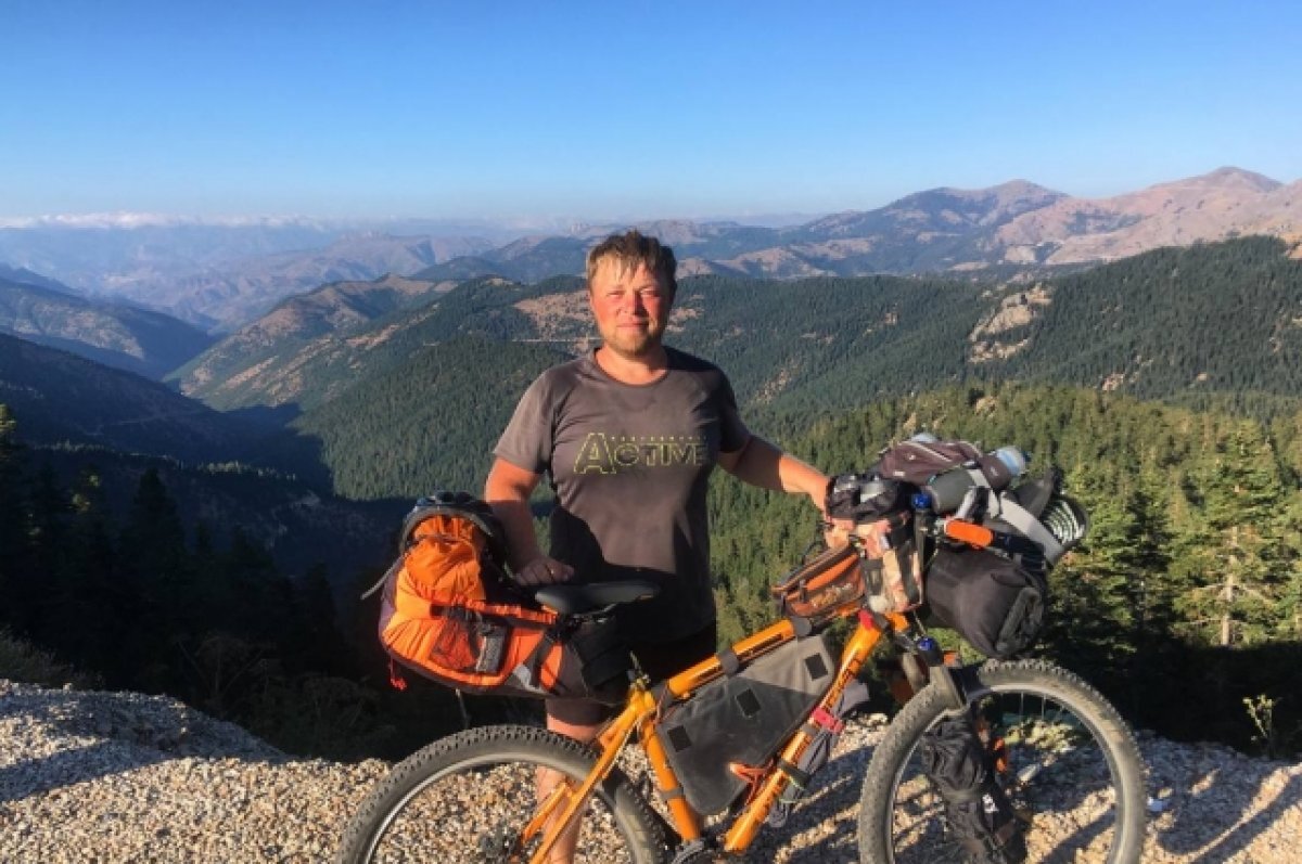    Из-под обстрелов к мечте.