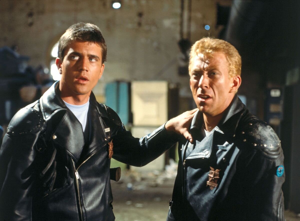 Кадр из фильма "Безумный Макс" (1979)