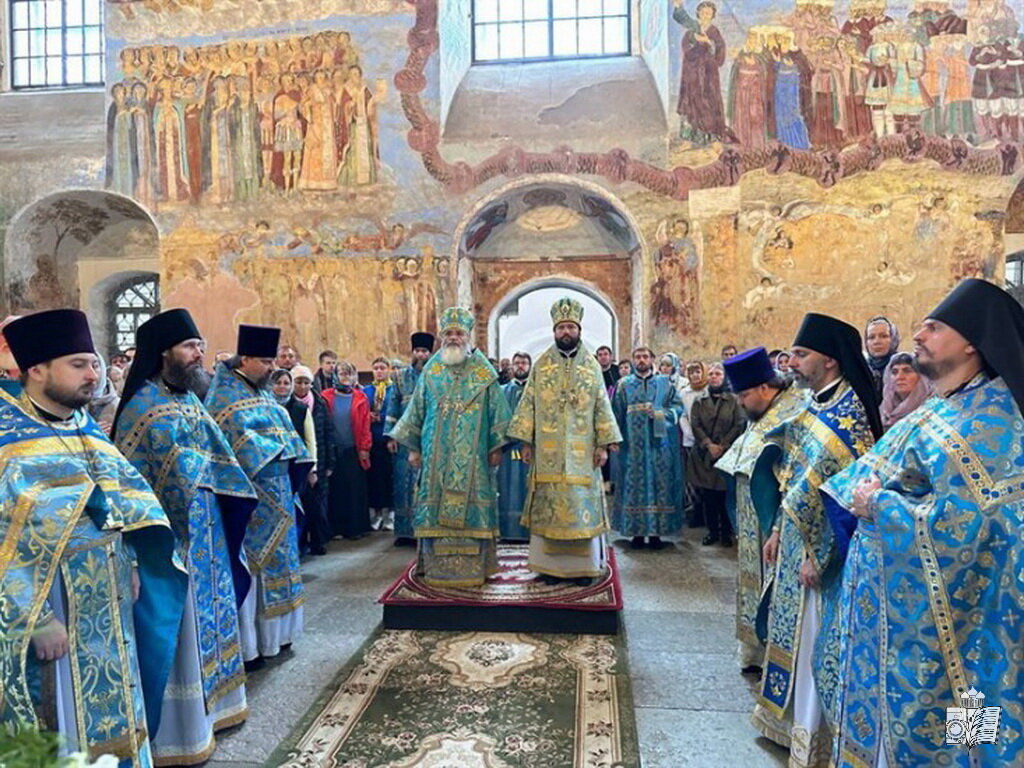 Храм Александра Свирского в Москве