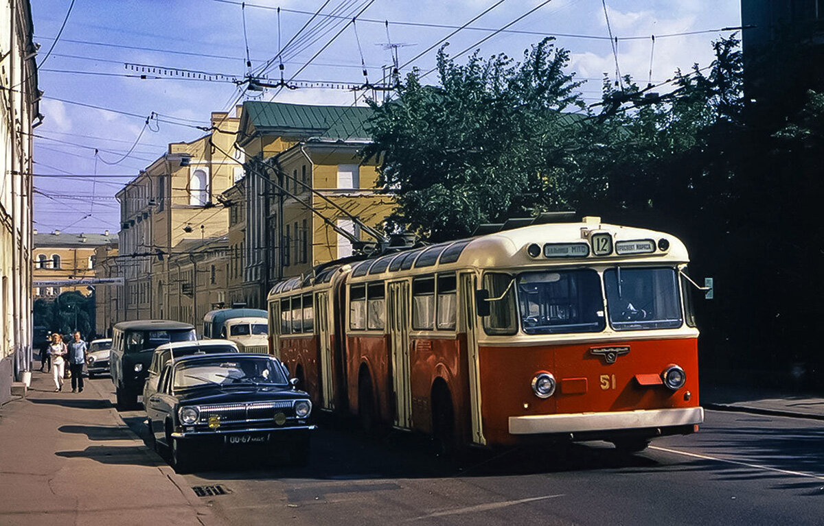 Троллейбус СВАРЗ-ТС-2, он же — «колбаса»