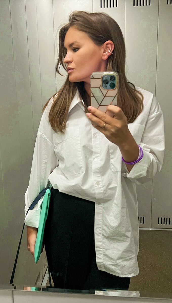 А еще ко мне вернулся угол молодости (временно отсутствовал, был в заплыве 😂)