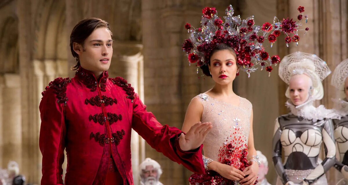 Источник: https://rissiwrites.com/2015/06/jupiter-ascending-2015.html