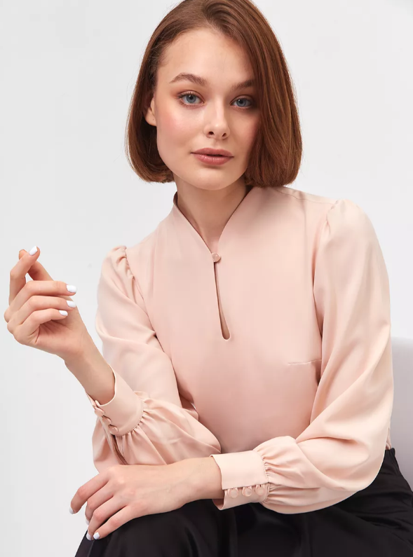 Фото со страницы товара на Wildberries. Арт. блузки -- 173202148.