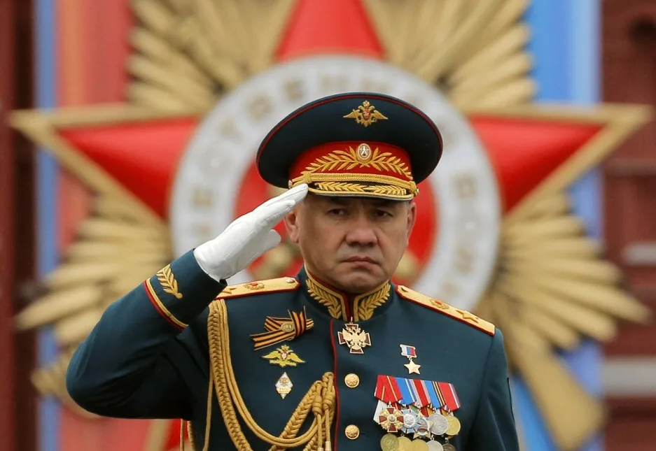 полковник турции ати. генерал армии олег салюков. бригадный генерал алиреза сабахифард. министром обороны турции хулуси акаром. главнокомандующий турецкими войсками.