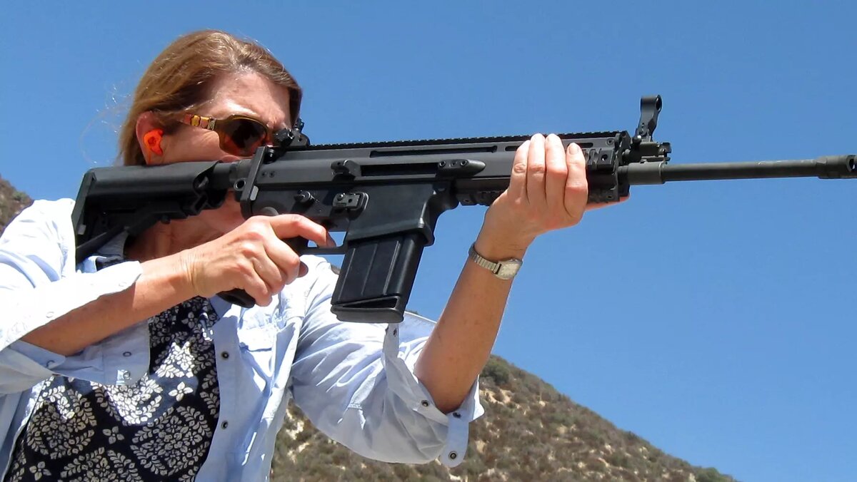     В Ростовской области провели обыски у одного из руководителей Чертковского отдела управления Росреестра, сообщили в региональном УФСБ.