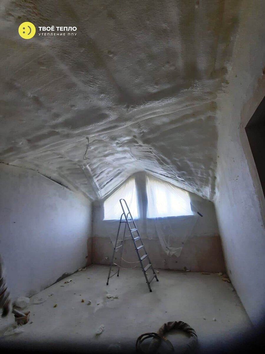 Утепление пеной пенополиуретаном крыши дома. Пенза, компания ТВОЕ ТЕПЛО