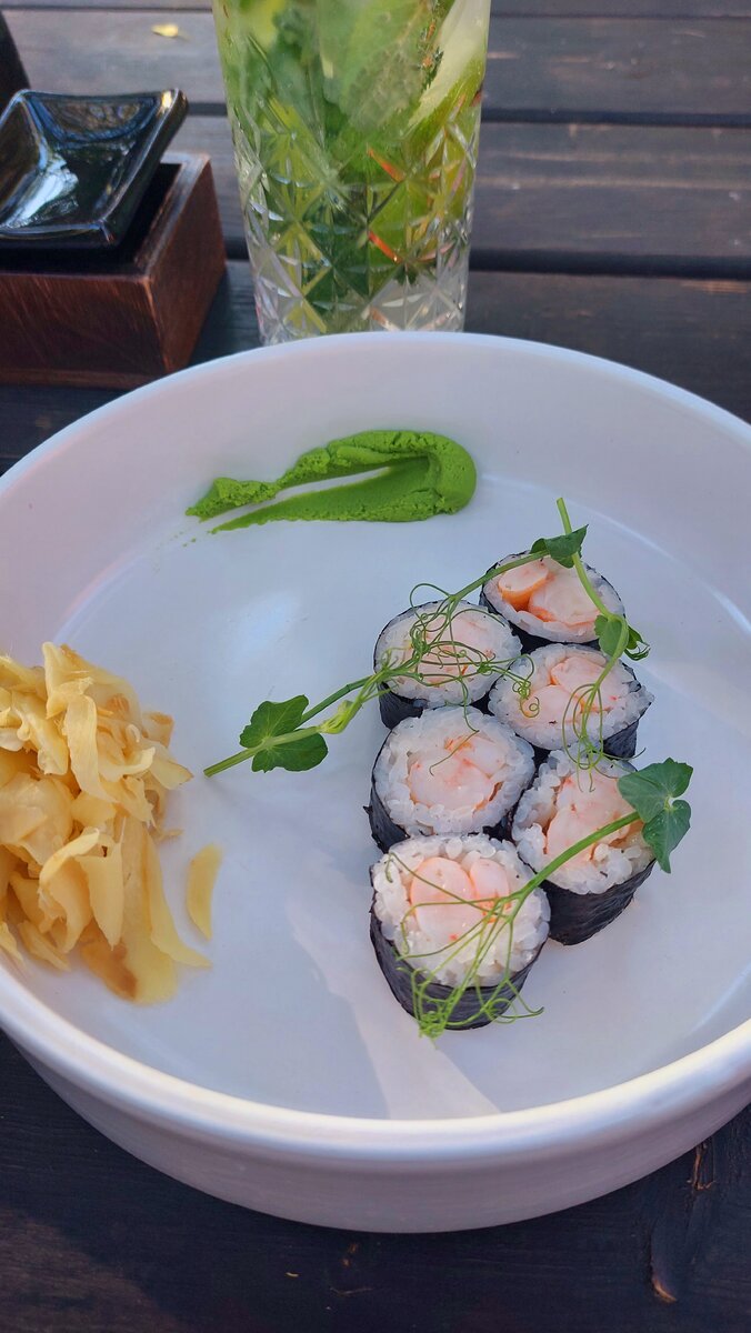 Маки с креветкой