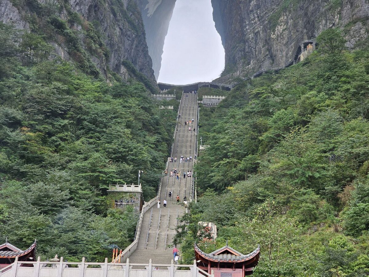 Дорога в небо, 999 ступенек 