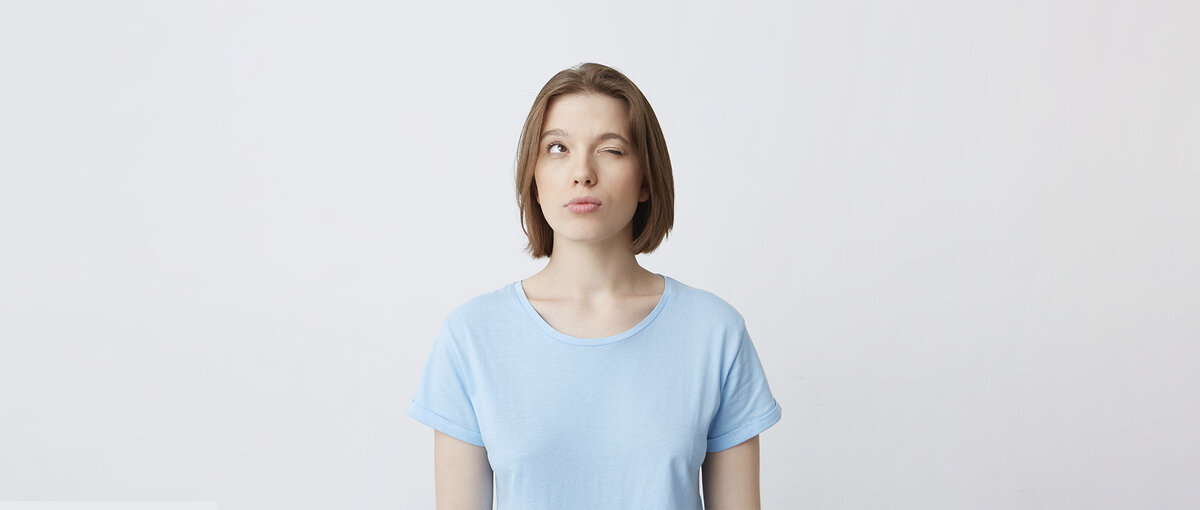 Моргание помогает очистить глаза от пыли и микрочастиц