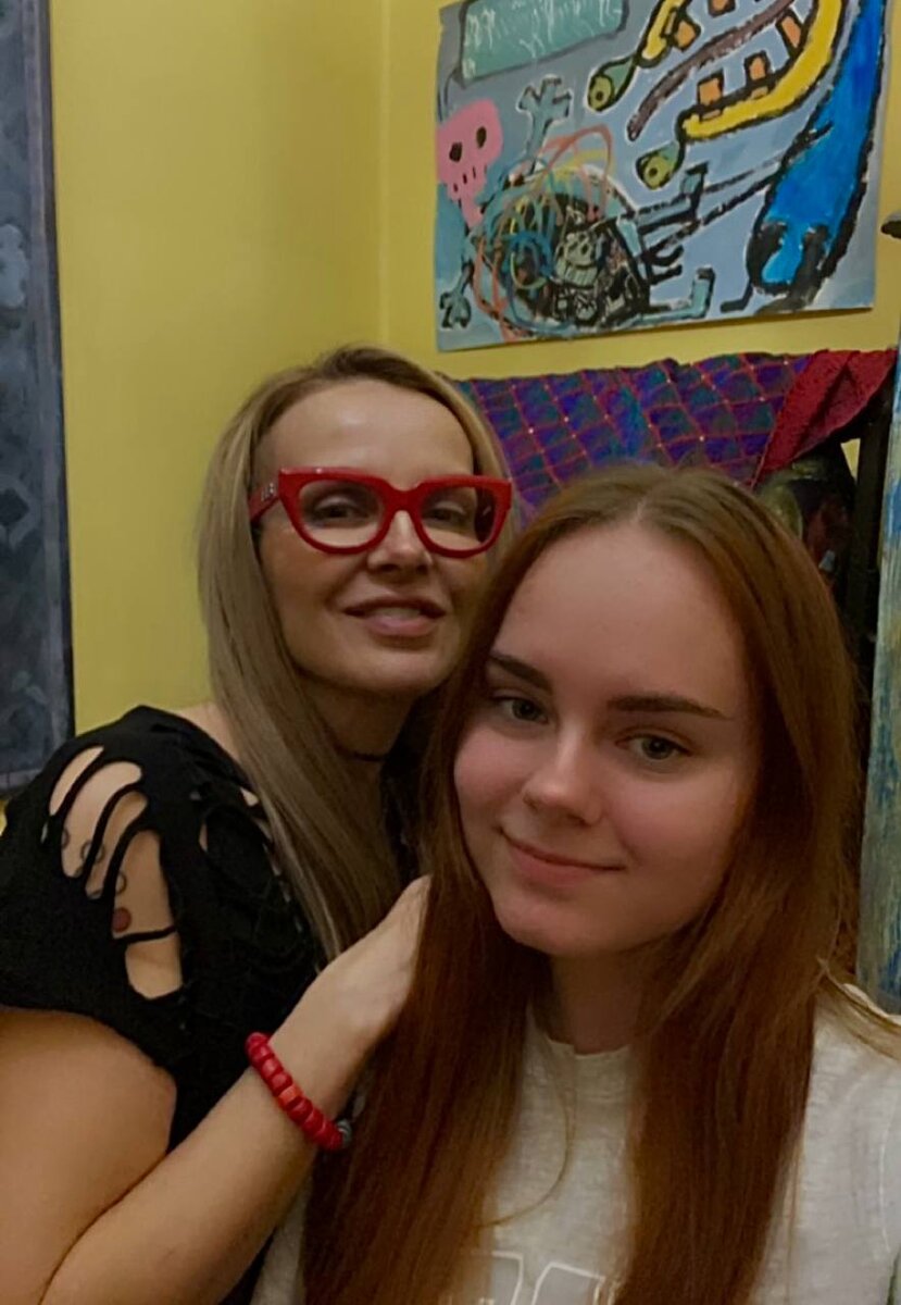 Маша и Роза Макаровы