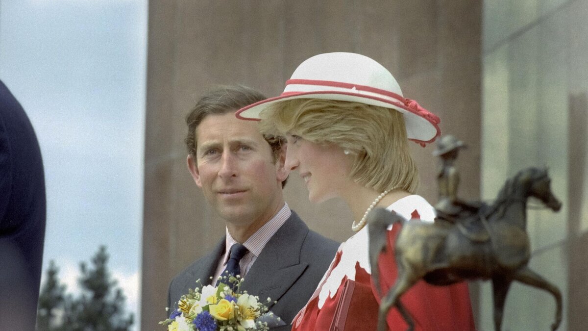    Одна едкая фраза: какими словами сестра Дианы отказала принцу Чарльзу© Unsplash | Провинциальные архивы Альберты