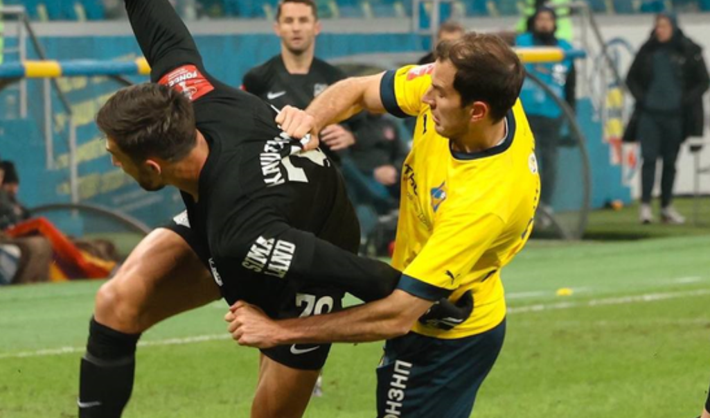 Главный тренер «Ростова» все таки пришел на пресс-конференцию и резко высказался после матча 10-го тура РПЛ против "Урала". Что сказал тренер Валерий Карпин?