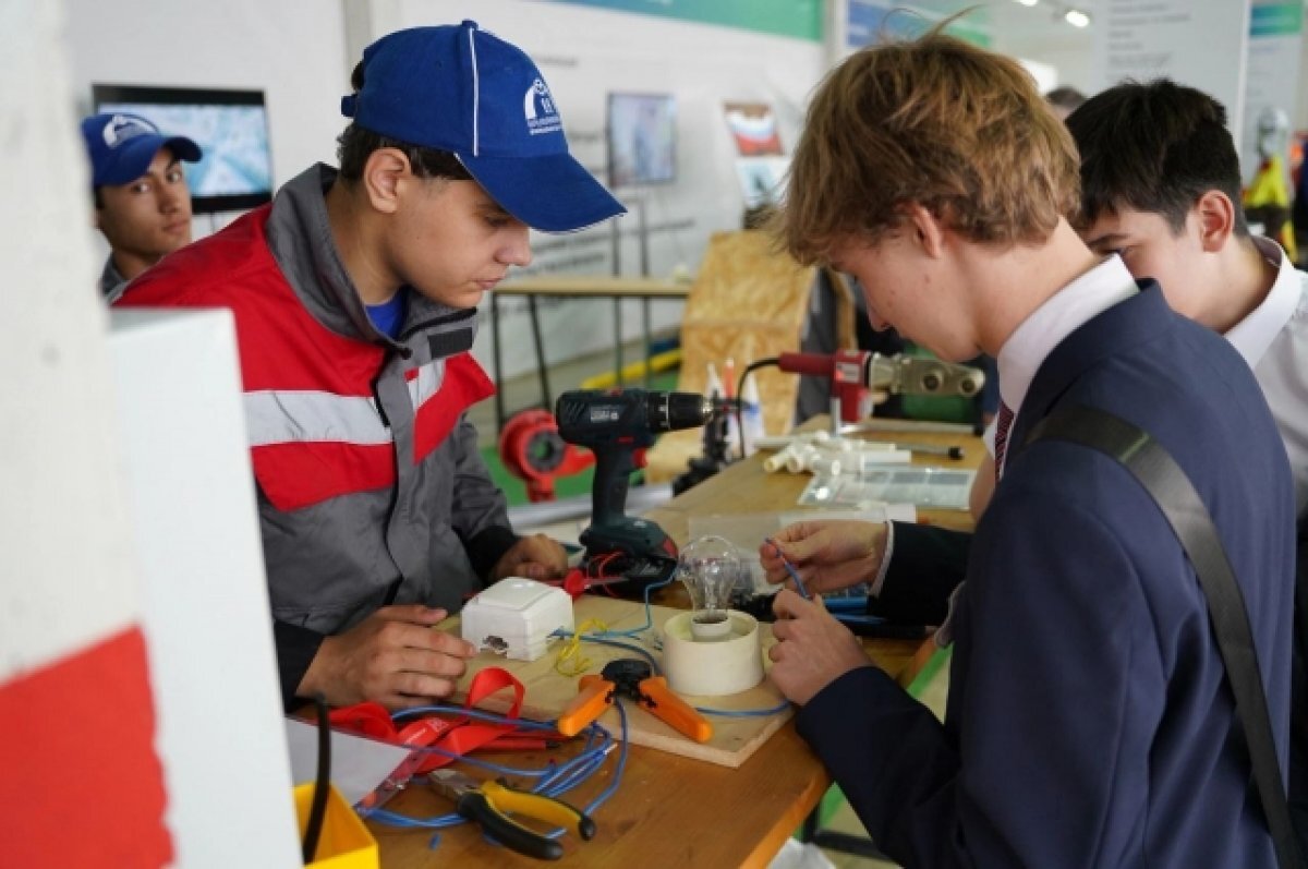    Профессионалов для предприятий готовят в петербургских колледжах