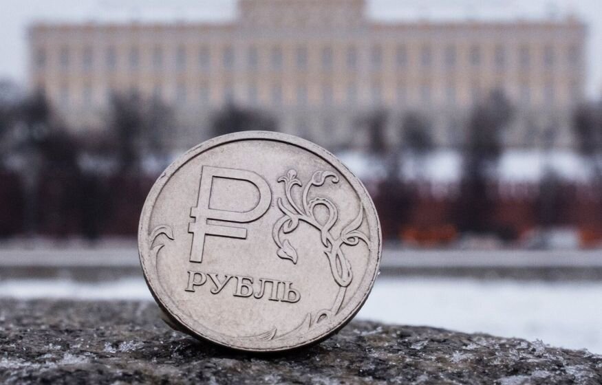    В России может вырасти МРОТ. В правительстве предложили увеличить военные пенсии: Главное к 21:00