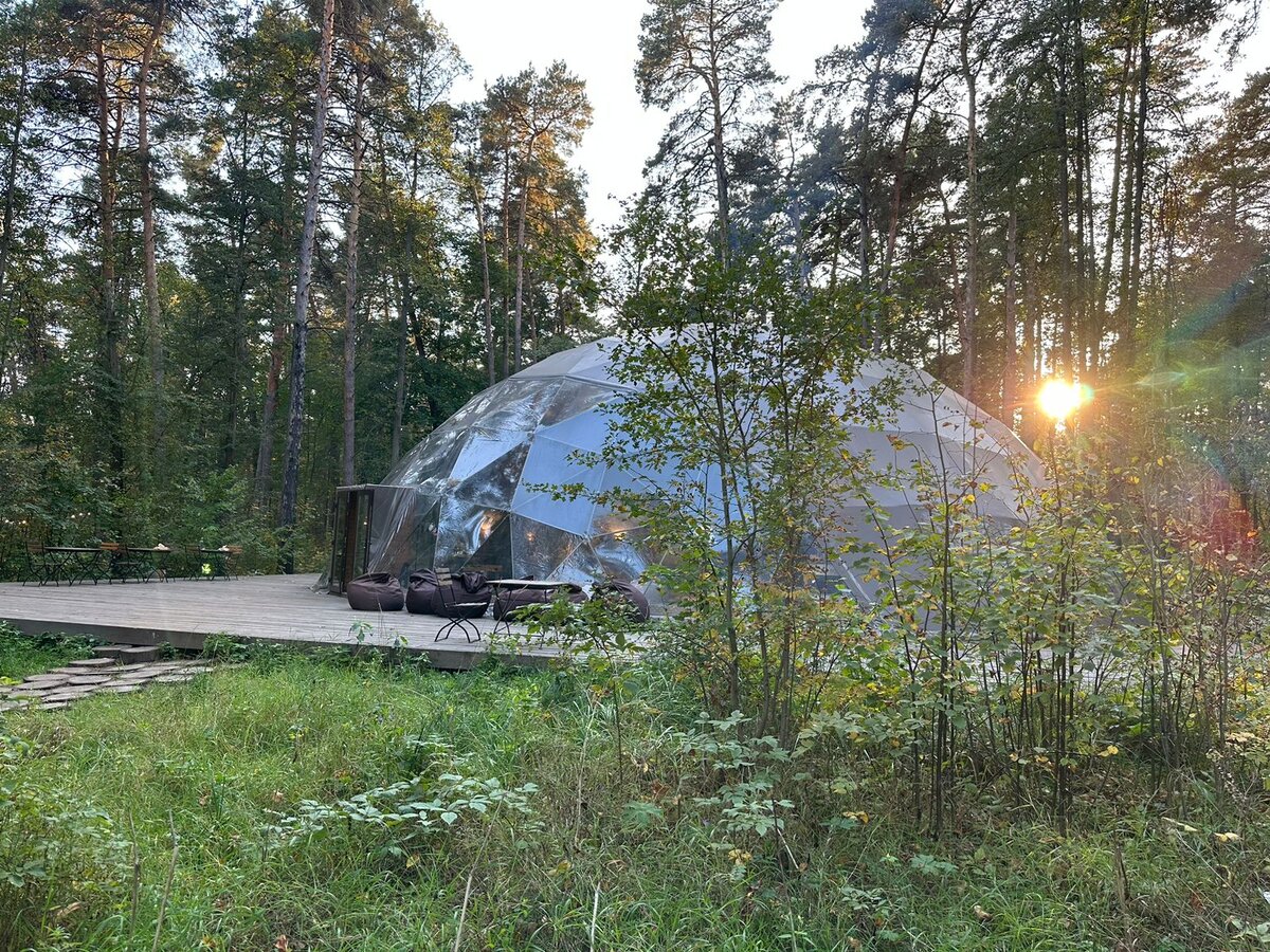 Ресторан и кинотеатр 