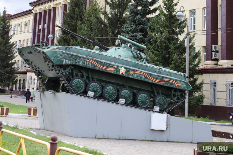    На КМЗ рассказали об особенностях транспортировки БМП на фронт