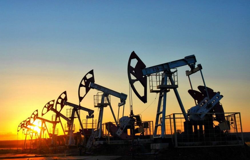    В Британии заявили о необходимости пересмотра потолка цен на нефть из России