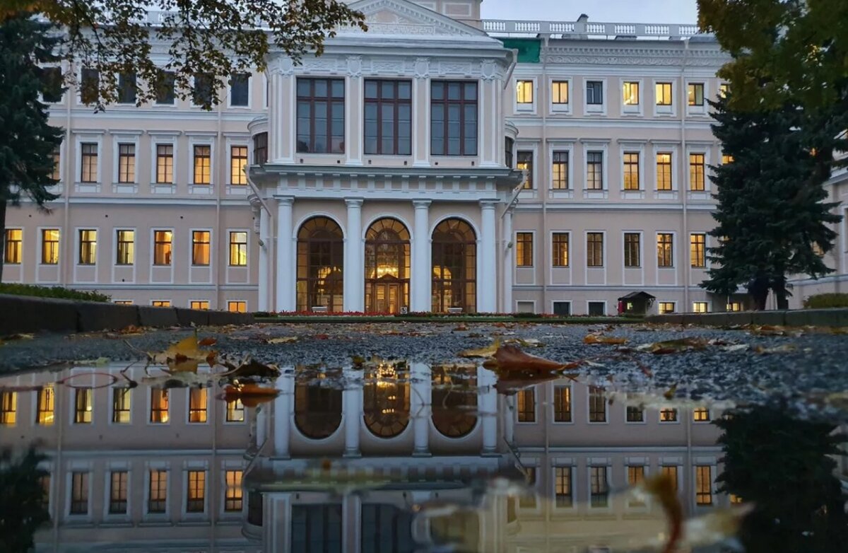 Аничков дворец в санкт петербурге фото