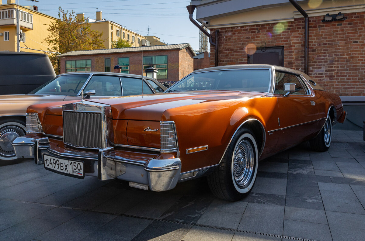 Lincoln Continental Легенда 2015