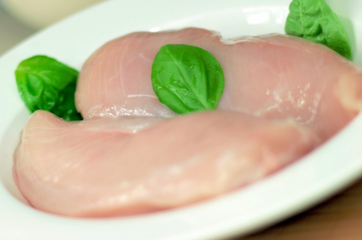    В Крым поставили 200 тонн курицы с материка для снижения цены на продукт