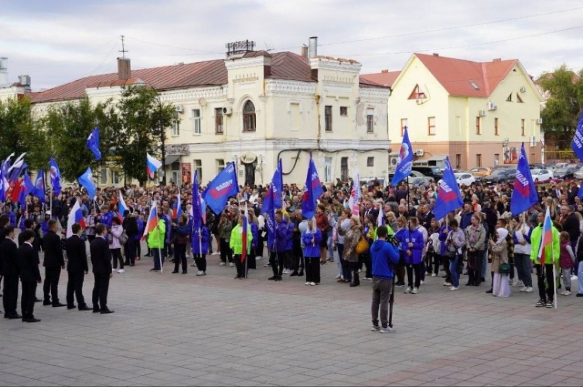    В Оренбурге прошел концерт, посвященный Дню воссоединения.