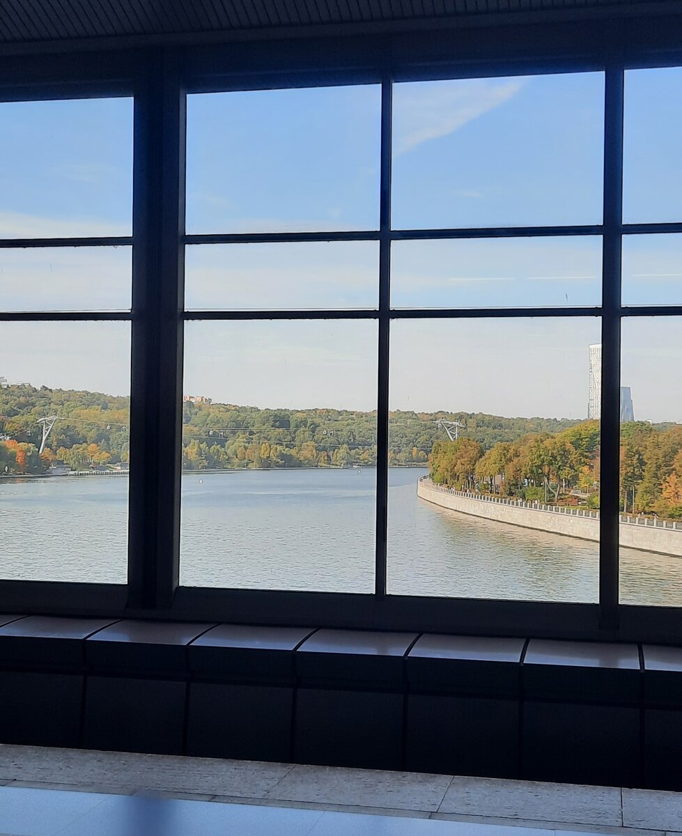 Метро Воробьевы горы. Фото автора.