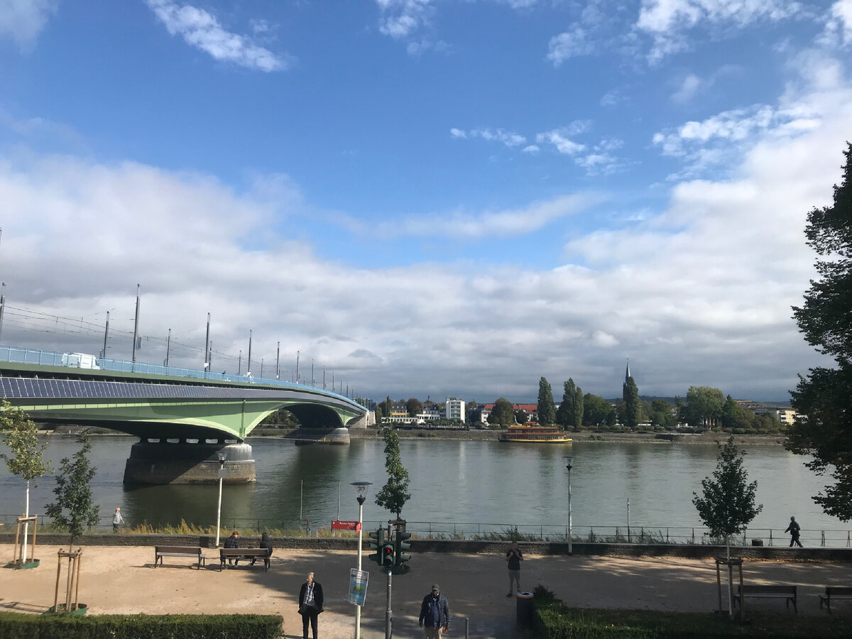 Берег реки Рейн